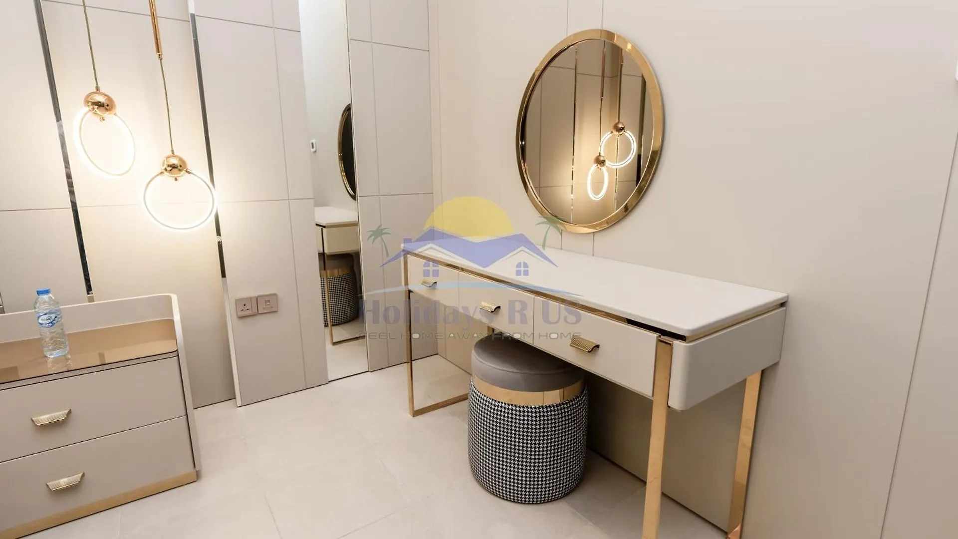 Holidays R Us Villa 4 Bedroom Boulevard View ドバイ アラブ首長国連邦