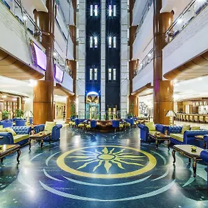 4* מלון Grand Excelsior - Bur