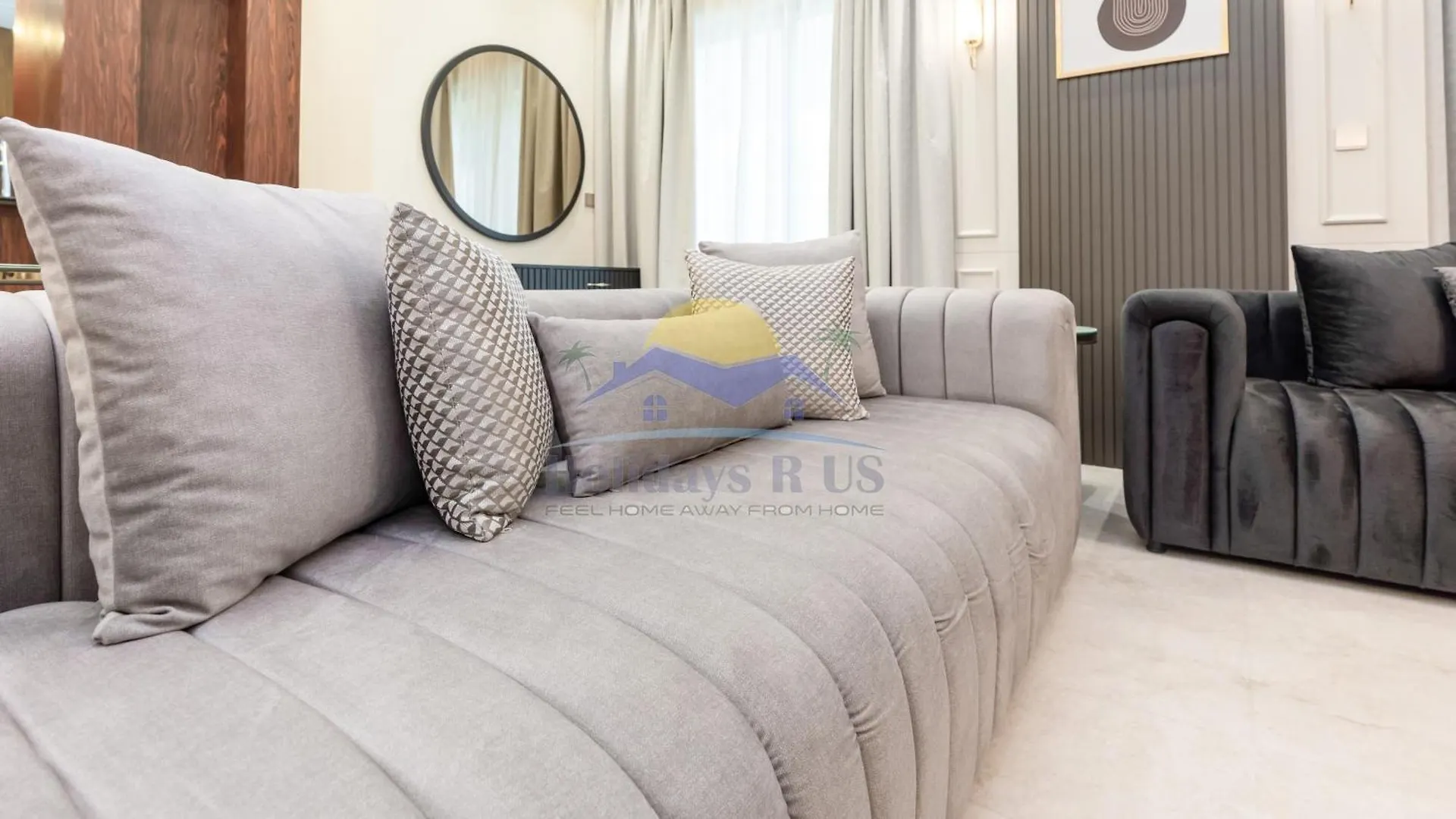 Holidays R Us Villa 4 Bedroom Boulevard View Dubai